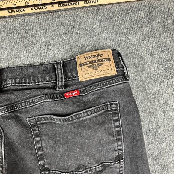 Wrangler Men's Bootcut Jeans - Dark Gray - Picture 9 of 10